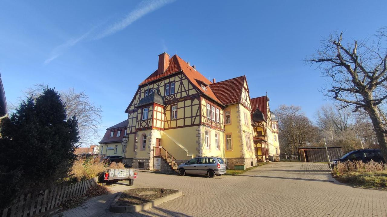 Gasthof "Zum Schloss" Berssel  ภายนอก รูปภาพ
